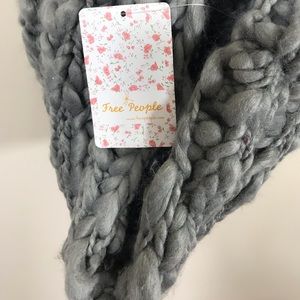 FREE PEOPLE THICK OVERSIZED INFINITY SCARF